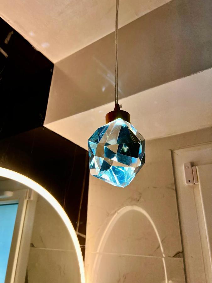 Palais 5Min Luxury&Cinema Studio Канни Екстер'єр фото